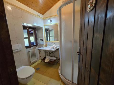 Casa de piedra gallega totalmente rehabilitada en Cristiñade, Ponteareas