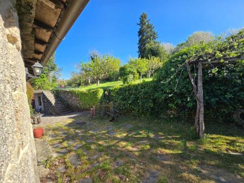 Casa de piedra gallega totalmente rehabilitada en Cristiñade, Ponteareas