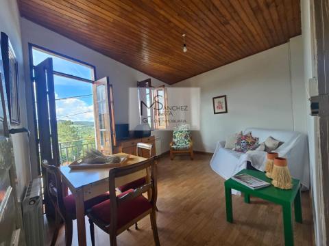 Casa  piedra con vistas privilegiadas al río Miño, en corazón vitivinícola de Castrelo de Miño