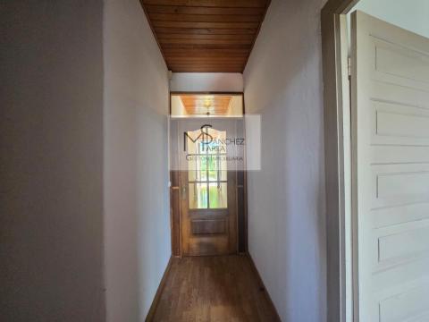 Casa  piedra con vistas privilegiadas al río Miño, en corazón vitivinícola de Castrelo de Miño