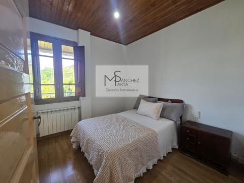 Casa  piedra con vistas privilegiadas al río Miño, en corazón vitivinícola de Castrelo de Miño