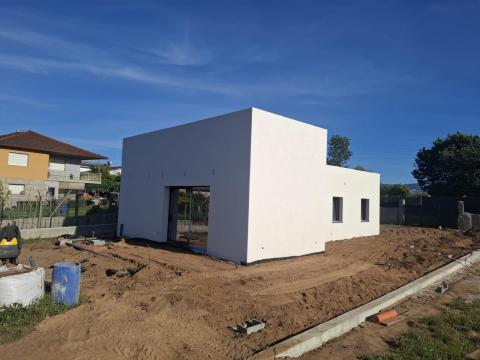 INCREIBLE VIVIENDA UNIFAMILIAR EN VENTA EN SALVATERRA DE MIÑO