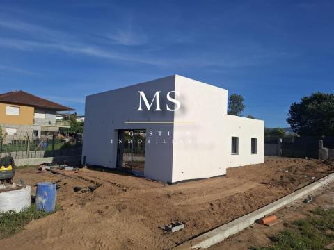 INCREIBLE VIVIENDA UNIFAMILIAR EN VENTA EN SALVATERRA DE MIÑO