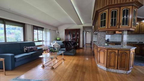Exclusiva vivienda  Vistahermosa, Ourense - Ubicación inmejorable a 500 metros del centro