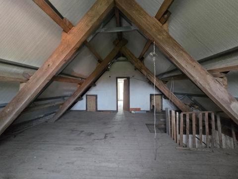 CASA EN VENTA  ANGOARES, PONTEAREAS