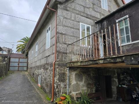 CASA EN VENTA  ANGOARES, PONTEAREAS