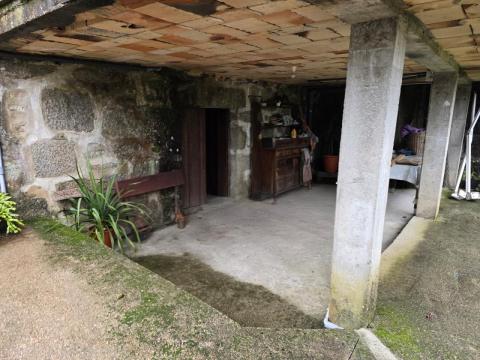 CASA EN VENTA  ANGOARES, PONTEAREAS