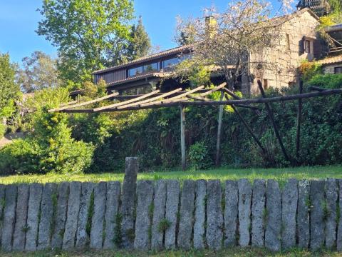 Casa de piedra gallega totalmente rehabilitada en Cristiñade, Ponteareas