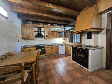 Casa de piedra gallega totalmente rehabilitada en Cristiñade, Ponteareas