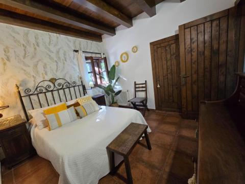 Casa de piedra gallega totalmente rehabilitada en Cristiñade, Ponteareas