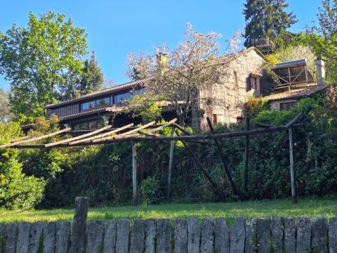 Casa de piedra gallega totalmente rehabilitada en Cristiñade, Ponteareas