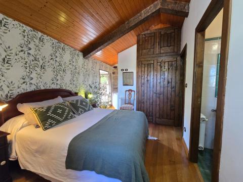 Casa de piedra gallega totalmente rehabilitada en Cristiñade, Ponteareas