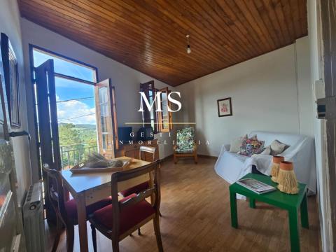 Casa  piedra con vistas privilegiadas al río Miño, en corazón vitivinícola de Castrelo de Miño