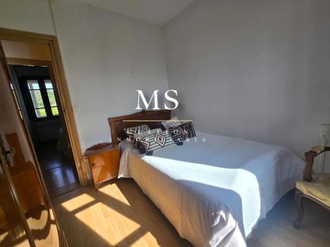 Casa  piedra con vistas privilegiadas al río Miño, en corazón vitivinícola de Castrelo de Miño