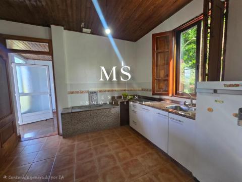Casa  piedra con vistas privilegiadas al río Miño, en corazón vitivinícola de Castrelo de Miño