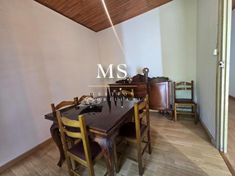 Casa  piedra con vistas privilegiadas al río Miño, en corazón vitivinícola de Castrelo de Miño