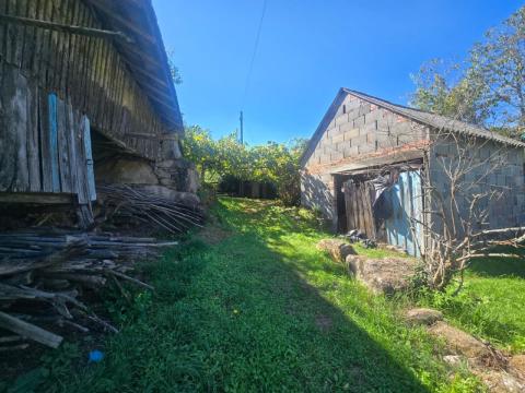 CASA EN VENTA GANADE, PONTEAREAS