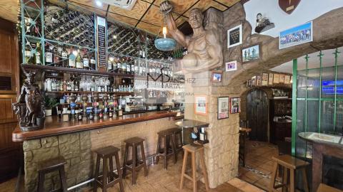 Traspaso  Restaurante/Cervecería Zona Pizarro,Vigo.