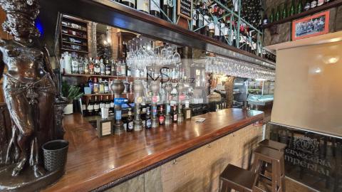 Traspaso  Restaurante/Cervecería Zona Pizarro,Vigo.