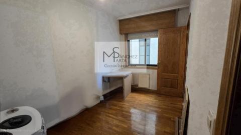 PISO VENTA  AVDA DE CASTELAO -  PONTEAREAS