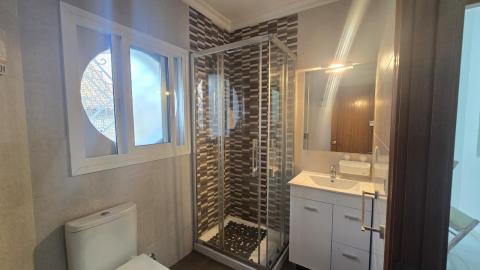 Vivienda reformada  planta baja  doble acceso y terrazas.