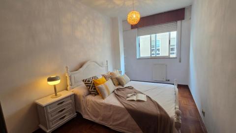 Exclusivo piso de 3 dormitorios  venta en Ponteareas