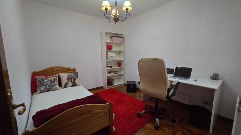 Exclusivo piso de 3 dormitorios  venta en Ponteareas