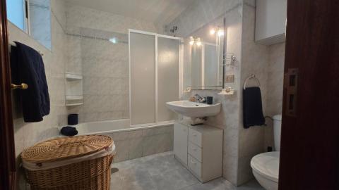 Exclusivo piso de 3 dormitorios  venta en Ponteareas