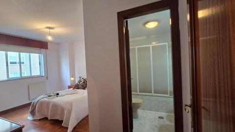 Exclusivo piso de 3 dormitorios  venta en Ponteareas