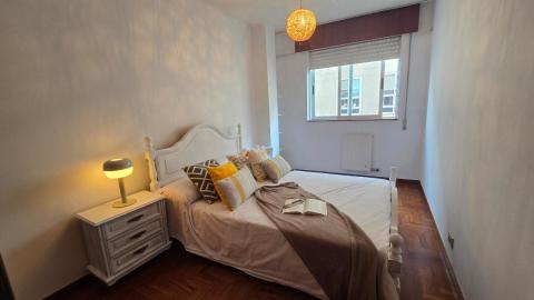 Exclusivo piso de 3 dormitorios  venta en Ponteareas