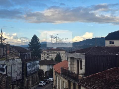 PISO EN VENTA EN PONTEAREAS