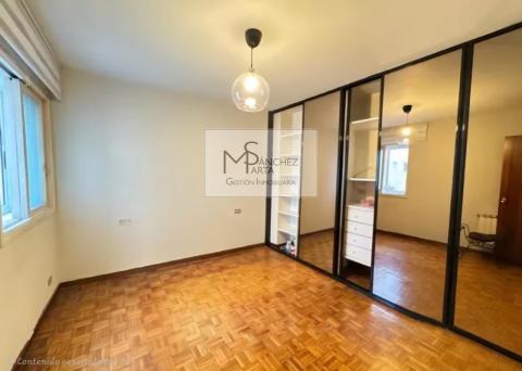 Piso en mejor ubicaciones de Vigo, a escasos metros del Paseo de Alfonso XII, en pleno corazón de la ciudad.