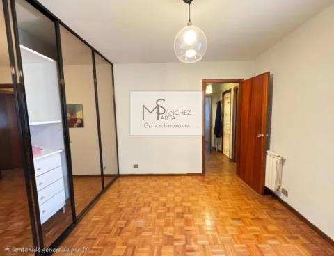 Piso en mejor ubicaciones de Vigo, a escasos metros del Paseo de Alfonso XII, en pleno corazón de la ciudad.