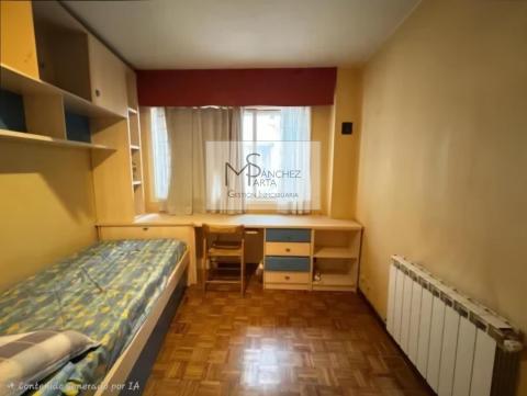 Piso en mejor ubicaciones de Vigo, a escasos metros del Paseo de Alfonso XII, en pleno corazón de la ciudad.