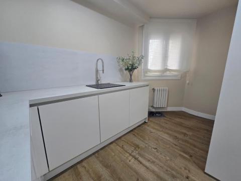 Piso venta  Calle Progreso, Ourense