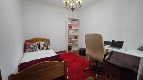 Exclusivo piso de 3 dormitorios  venta en Ponteareas