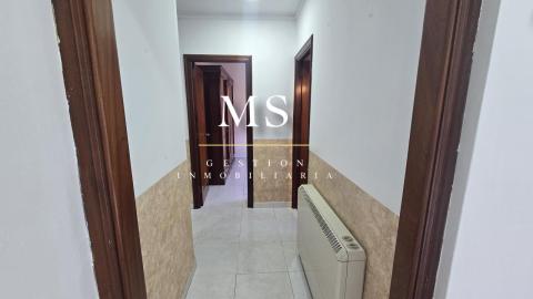 Vivienda reformada  planta baja  doble acceso y terrazas.