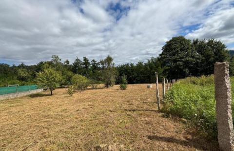 ¡Oportunidad Sanguiñeda, Mos! Solar edificable  vivienda unifamiliar.