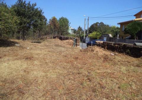 ¡Oportunidad en Monteiro, Gondomar! Solar edificable  vivienda unifamiliar o  proyecto turístico.